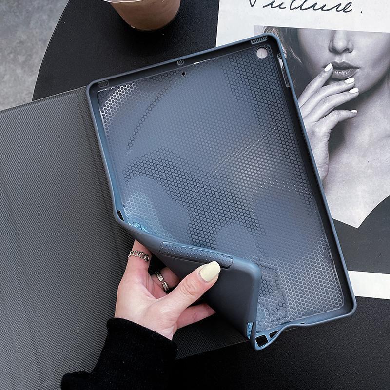 Chanel シャネルブランド アイパッド10/9/8カバー 耐衝撃ハイブランド iPad AIR 5 2023世代ケース手帳型