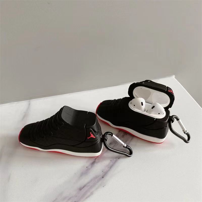 ブランド Nike スニーカー型 AIRPODS pro2ケース 