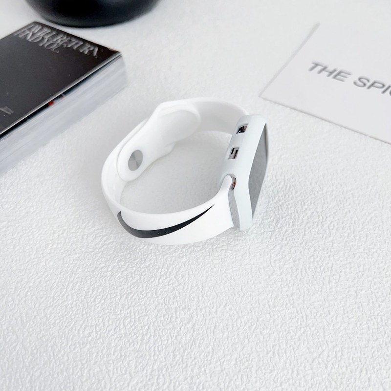 Nike ナイキブランド Apple Watch 9 ultra バンド 華奢革 交換バンド高級感
