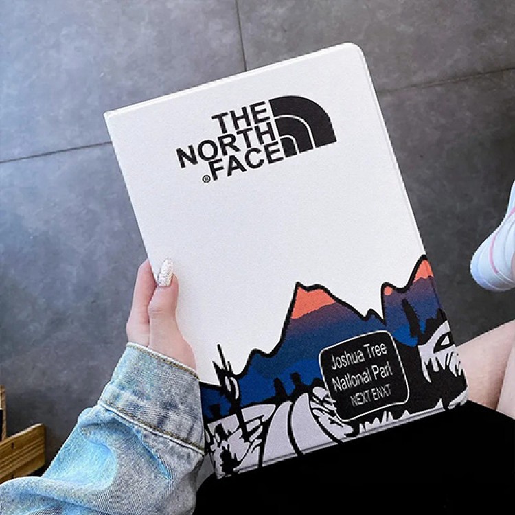 iPad pro 12.9インチ（3/4世代）保護カバー ブランド ゼノースフェイス 高速道路柄 the north faceアイパッドプロ11インチ（1/2世代）ケース 手帳型 スタンド可 iPad air1/2/3ケース 山柄 iPad 5/6/7/mini5ケース シリコン ソフトカバー男女