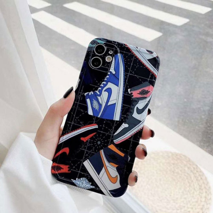 NIKE/ナイキ個性潮 iphone 12/12mini/12pro/12pro maxケース ファッションシンプル iphone11/x/xs/xrケース ジャケットレディース アイフォiphone12/xs/11/8 plusケース おまけつき