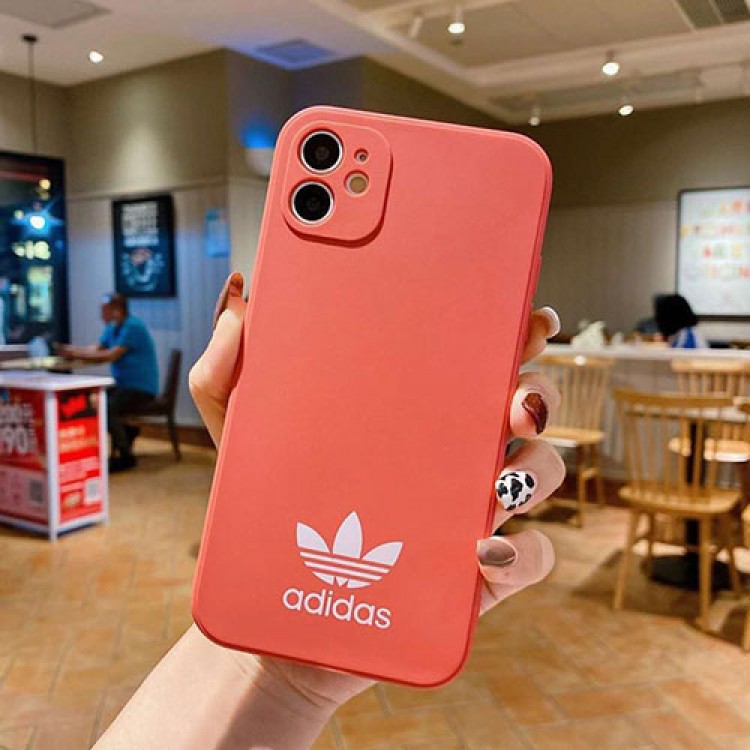 Adidas/アディダスiphone 12/12mini/12pro/12pro maxスマホケース ブランド LINEで簡単にご注文可 トレフォイル 三つ葉 ビジネス シロツメクサ シンプルiphone xr/xs max/11proケースブランドモノグラム iphone12/11pro maxケース ブランド