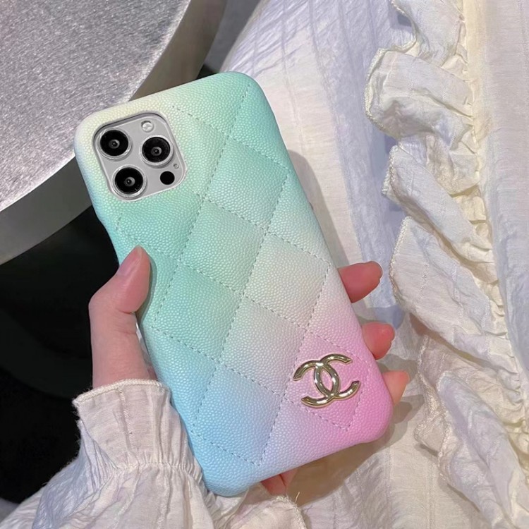 CHANEL アイフォン14/13PROケース ブランド 金具ロゴ シャネル iPhone13pro maxスマホカバー 虹カラー 美しい iPhone12proケース 背面レザー 耐衝撃 iphone12pro max/11ケース 綺麗 シンプル 女の子愛用