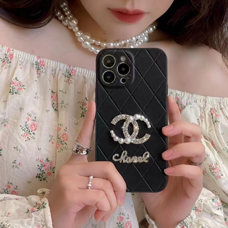 Chanel シャネルブランドアップル15+ 14proケース激安パロディiPhone 15pro max/14proスマホカバー耐衝撃オシャレアップル15/14 pro max plusケース全機種対応パロディ