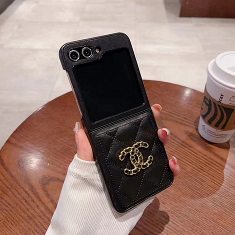 Chanel シャネルGalaxy Z Flip5 4 3ブランドケースメンズブランドギャラクシーz flip4 5 fold5 4 3スマホカバースムーズ高級感galaxy z fold5 4 3ケースハイブランドハイブランドGalaxy z flip 5 4 3携帯ケースビジネス