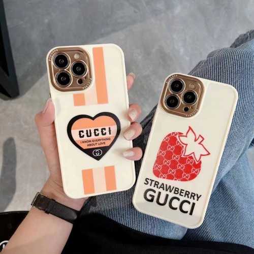 グッチ かわいい iPhone13pro max/14スマホケース イチゴ柄 Gucci アイフォン13/13pro携帯カバー 全面保護 キズ防止 iphone12pro/12pro maxケース 黄変防止 IPHONE11pro maxケース 手入れ安い レディース愛用