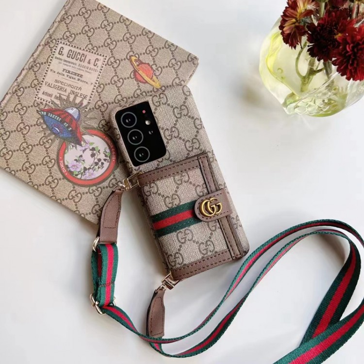 グッチ スマホケース Galaxy S23 ultra 取り外し可ショルダーストラップ GUCCI ハイブランド ギャラクシーs23 plusカバーケース カードポーチ付き galaxy s23 s22 plus ultra携帯ケース 華奢 オシャレ Samsung s21+/s21ultra/s21スマホカバー 耐衝撃 ファッション 携帯便利 レディース