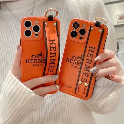 エルメス アイフォン14proケース 落下防止ベルト付き Hermes アイフォン14 pro max/14plusケース ブランド 定番オレンジ色 iPhone14/13pro max/13 pro携帯カバー 高級感 マット調 iPhone13/12 pro max/12pro/12スマホケース 柔らかい 衝撃保護 メンズ レディース