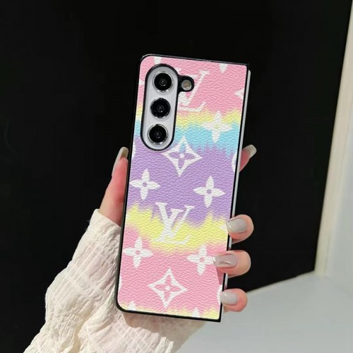 Lv ルイヴィトンGalaxy Z Fold5ブランドケースメンズブランドギャラクシーz flip4スマホカバースムーズかわいいsamsung z fold 5 4ケースカバー激安大人っぽい ギャラクシーz fold3/2ブランドスマホカバー