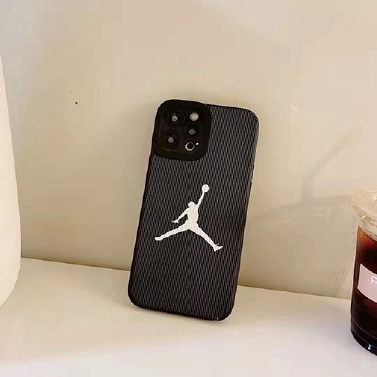 ブランド Air Jordan 経典 iphone13/13pro/13pro maxケース 潮流スタイル 耐衝撃  ナイキIPHONE12Pro/12/12pro maxケースコーデュロイ滑り止め メンズ iphone11pro/11pro max/11カバー 傷防止 シンプル 高級感 おしゃれ