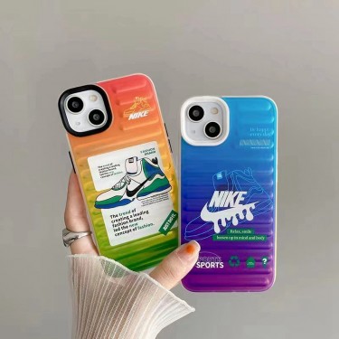 スポーツ風 NIKE/ナイキ iPhone14max/13proスマホケース 個性プリント柄 ブランド ADIDAS アイフォン13pro max/13携帯カバー 若者 ファッション iphone12pro/12ケース キャリーケース 創意デザイン iphone11pro maxケース 落下防止 おしゃれ 男性 レディース
