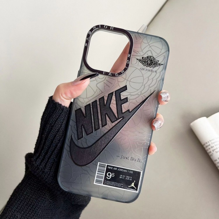 ブランド ナイキ Iphone 15 14 pro maxケースカバー 個性 ファッション NIKE アイフォン14pro/13/13pro maxケース 滑り止め マット調 iPhone13pro/14plus/11スマホケース 半透明 おしゃれ iPhone 12 11 pro maxケース 落下保護 メンズ