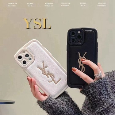 イヴサンローラン iPhone15/14+/14proスマホケース 花形レンズカバー ブランド YSL アイフォン14/14pro maxケース キラキラロゴ iphone13/13pro/13pro max携帯カバー ソフト 衝撃吸収 iphone12/12pro/12pro maxケース 背面レザー 手触り良いIPHONE11pro maxカバー 高級感 男女兼用