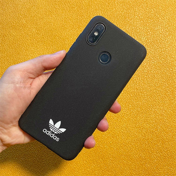 ファッションブランド アディダスXPERIA 5III/5II/5ソフトケース 耐衝撃 シンプル 無地 ADIDAS エクスペリア1III/1II/1フルカバー 高級感 マット調 滑り止め xperia 10II/10/ACEケース 潮流スタイル メンズ レディース 放熱性良い 激安