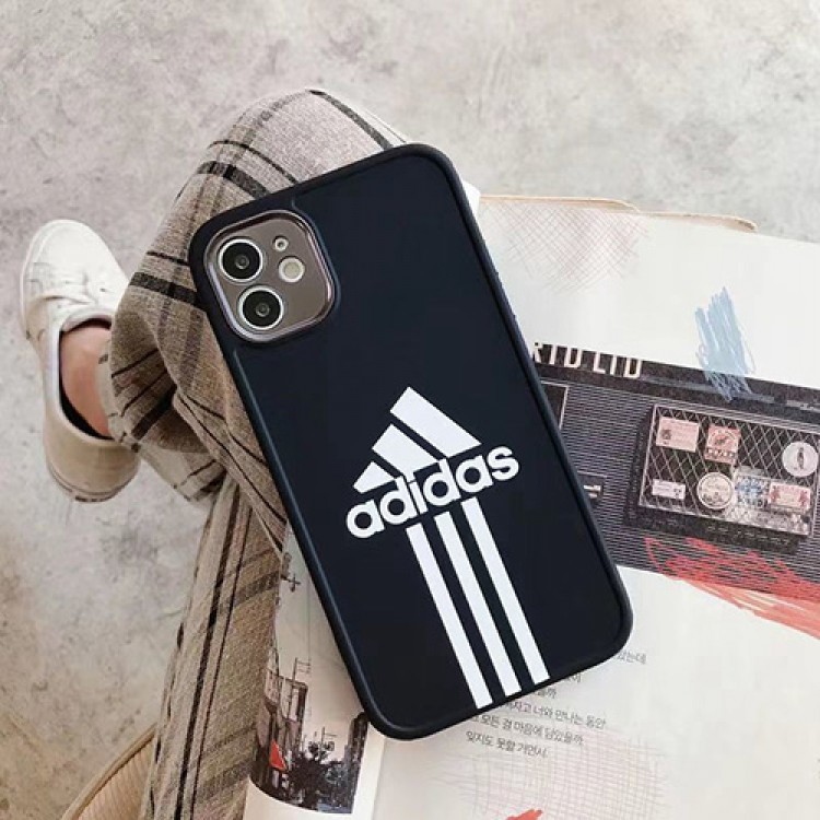 ADIDAS ブランド IPHONE13/13PRO/13PRO MAXソフトケース 落下保護 定番ストライプ柄 アディダス アイフォン12pro/12pro max/12カバー マット調 滑り止め iphone11pro max/11pro/11ケース ファッション 男子愛用 おしゃれ レディース