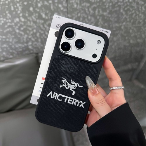 ARC'TERYX アークテリクスブランドアイフォン16 pro max Air 17 15plus 16プロマックスマホカバー男女兼用芸能人愛用するブランドアイフォン17 16 pro15 16 pro maxケースカバーアップル AIR 17 16e 15 pro max 16 plusケース全機種対応パロディ