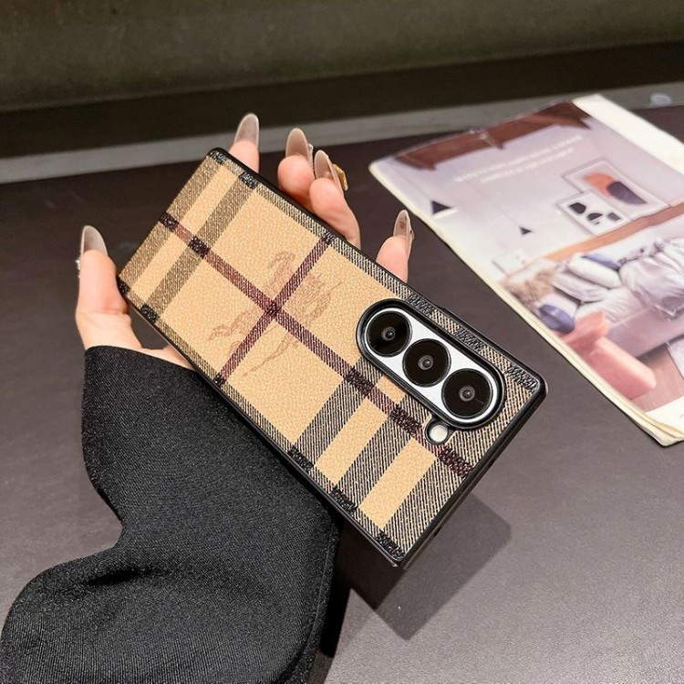 Burberry バーバリーGalaxy Z Flip 7 6 5 4 3ブランドケースメンズブランドBurberryギャラクシーz flip 7 6 4 5 fold6 5 4 3 7スマホカバースムーズ高級感galaxy z fold 7 6 5 4 3ケースハイブランドハイブランドGalaxy z flip 5 4 3 6 7携帯ケースビジネス