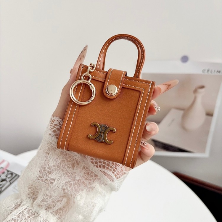 CELINE セリーヌairpods 5 ultra max 4 pro3 pro2 3カバー 軽量 紛失防止かわいいエアーポッズ 5 ultra max/プロ3/4/3/2/1カバー個性ブランドairpods 5 ultra max/4 3/プロ2/ プロ3カバーパロディブランド若者オシャレエアーポッズ 5 ultra max 4 3 pro2/proケース耐衝撃
