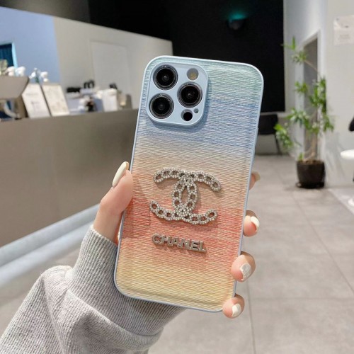 Chanel シャネルブランドアップル15+ 14proケース激安パロディiPhone 15 ultra 14 pro maxブランドスマホケース芸能人愛用するブランドアイフォン15 14 proケースカバー