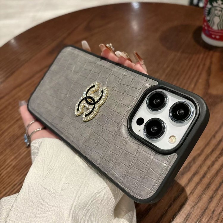 Chanel シャネルアイフォン15 14 plusハイブランドケースiPhone 15pro max/14proスマホカバー耐衝撃オシャレアップル15/14 pro max plusケース全機種対応パロディ