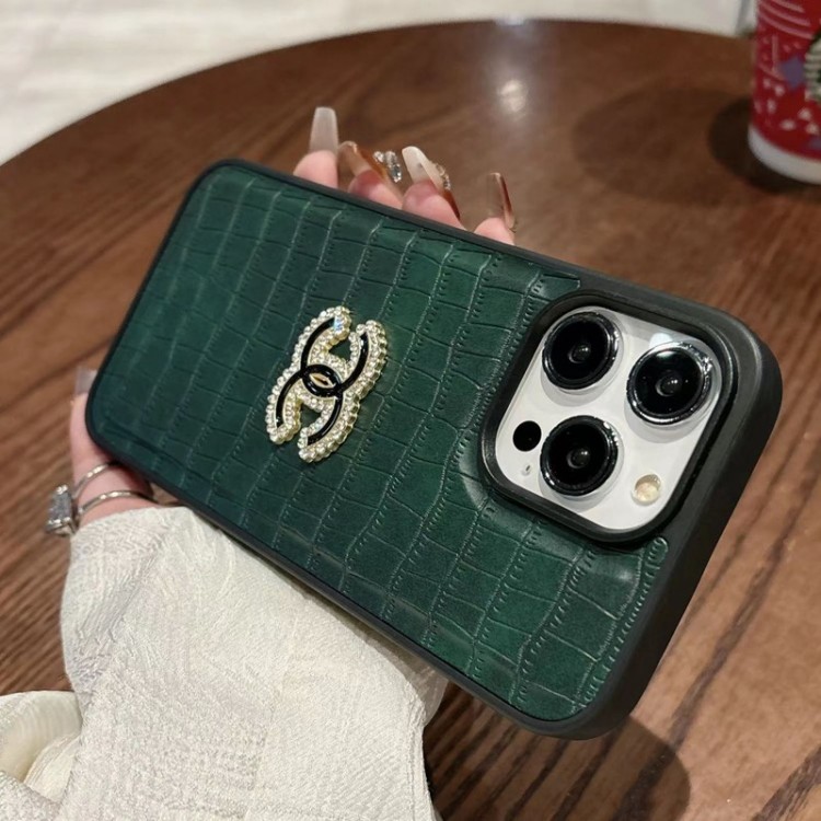 Chanel シャネルアイフォン15 14 plusハイブランドケースiPhone 15pro max/14proスマホカバー耐衝撃オシャレアップル15/14 pro max plusケース全機種対応パロディ