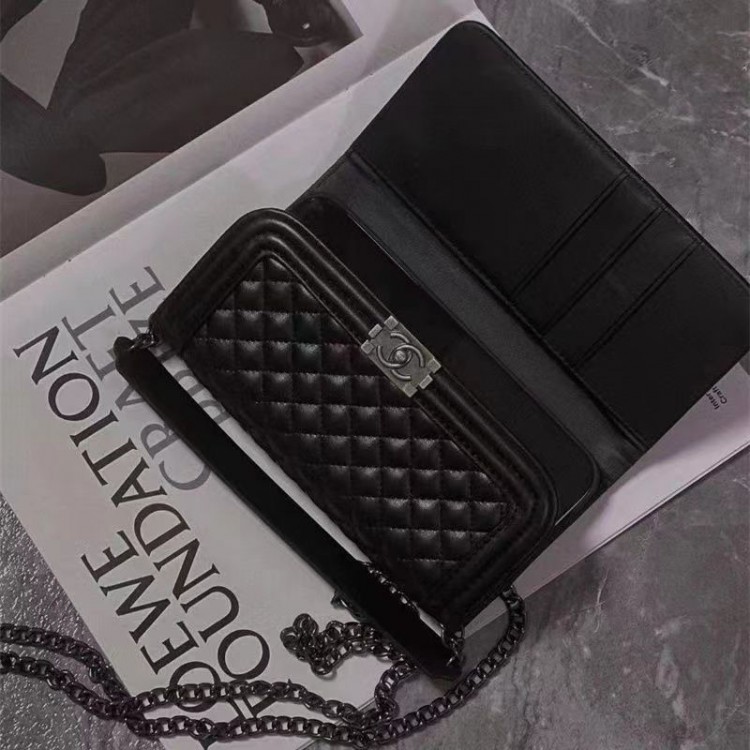 Chanel シャネルブランドiPhone16 15 14pro maxケースメンズiPhone 16 15 plus 14 pro maxブランドスマホケースiPhone16  15pro max 14pro 13 12スマホカバー耐衝撃オシャレ