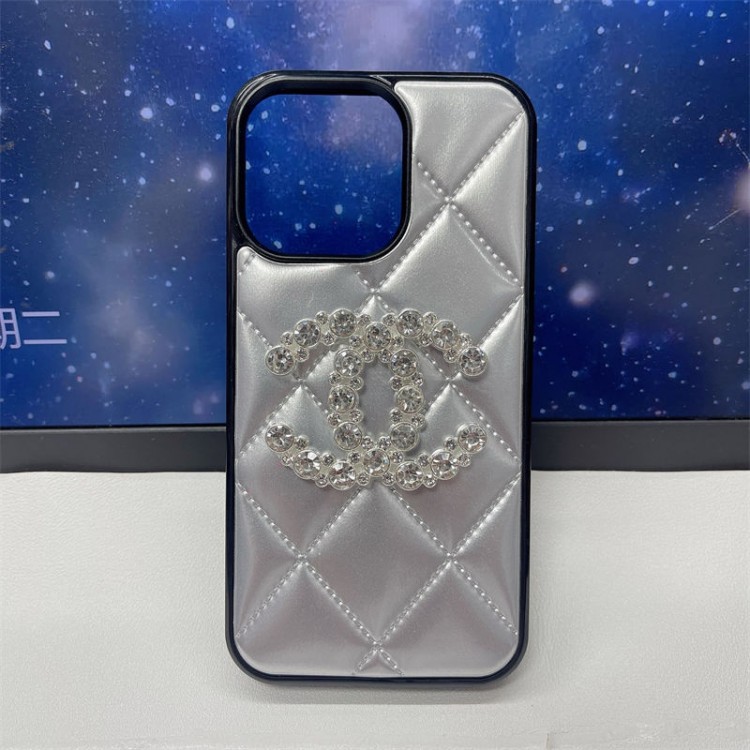 Chanel シャネルiPhone 16 15 plus 16 17pro maxブランドスマホケース芸能人愛用するブランドChanel アイフォン17 16 pro15 16 proケースカバー Chanel アップル17+ 16e 15 pro max 16 plusケース全機種対応パロディ