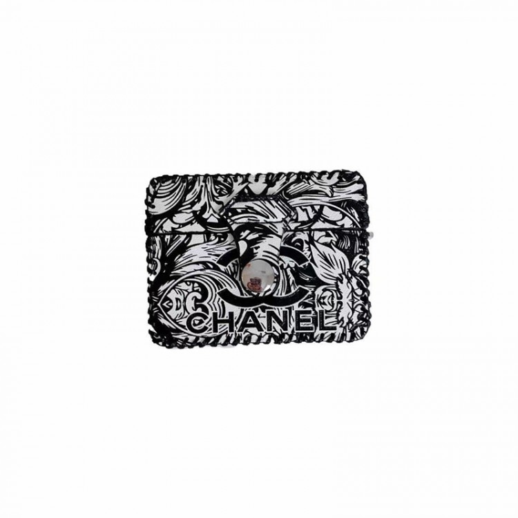 Chanel シャネルブランドエアーポッズ プロ3 pro2 4 3 2 max保護ケーススニーカー形のairpods 4 pro2 pro3ケース ブランド 人気ブランドairpods 4 3/プロ2/ プロ3カバーパロディメンズ向けAirPods  Pro3/4/3/2/1ケースブランドかっこいい