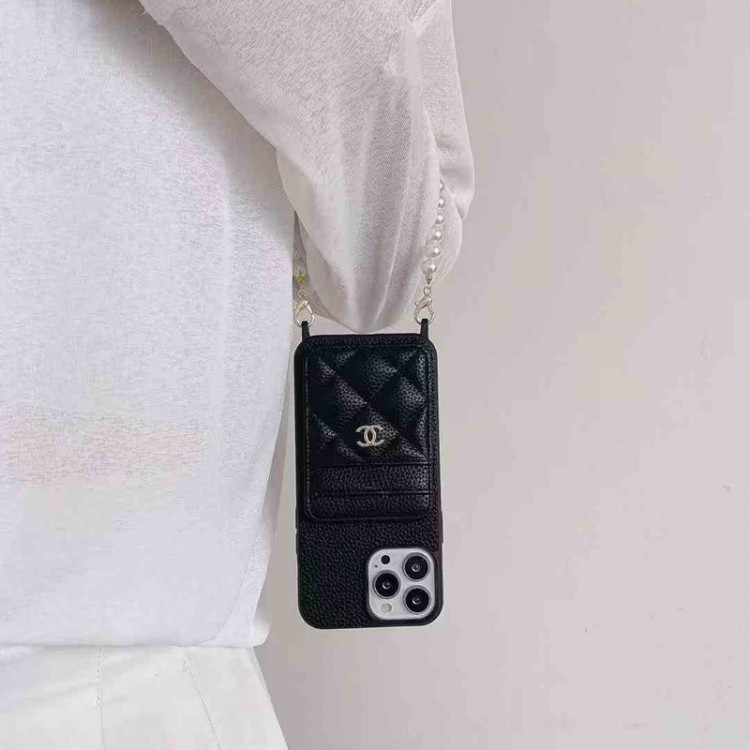 Chanel シャネルブランドiPhone air 16 17 pro 15 16pro max ケースパールチェーン付き アイフォン16 pro max 17 AIR 15 14 16 plus 17eハイブランドケースブランドアップル16+ 16 pro max 16e 14 15 17 pro air 17eケース激安パロディ