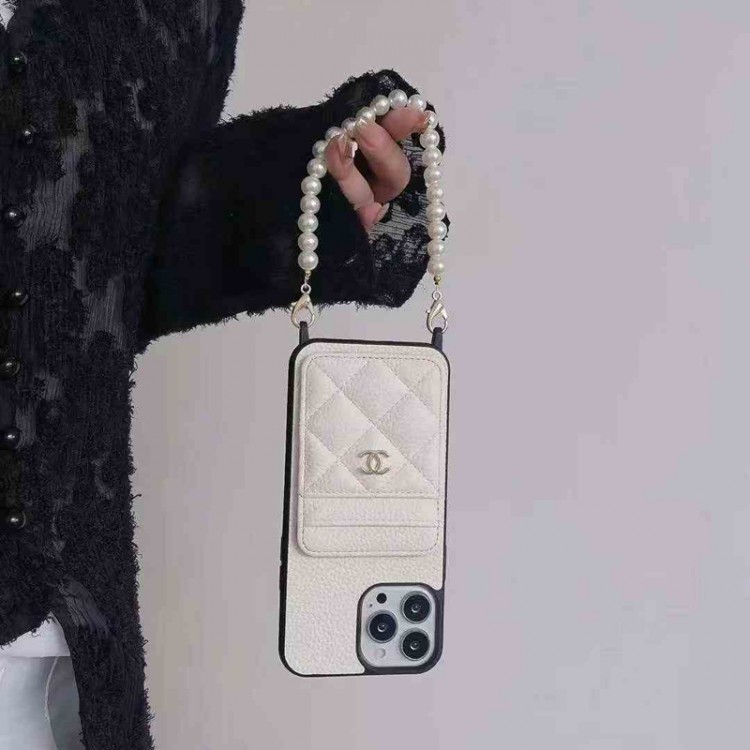 Chanel シャネルブランドiPhone air 16 17 pro 15 16pro max ケースパールチェーン付き アイフォン16 pro max 17 AIR 15 14 16 plus 17eハイブランドケースブランドアップル16+ 16 pro max 16e 14 15 17 pro air 17eケース激安パロディ