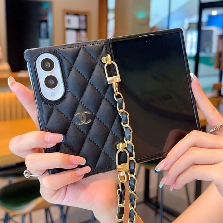 Chanel シャネルGalaxy Z Fold8 ultra 7 6 5 4 3ブランドケースメンズブランドギャラクシーfold6 5 4 3 7 8 ultraスマホカバースムーズかわいいsamsung z fold 8 ultra 7 6 5 4 flip8 7 6 5 4ケースカバー激安ハイブランドGalaxy z flip 5 4 3 6 7 8携帯ケースビジネス