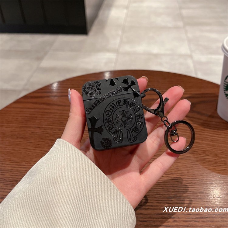 クロムハーツ Chrome Hearts airpods 4 pro2 3カバー 軽量 紛失防止AirPods 3 4ブランドケース 携帯便利 ファッションメンズ向けAirPods 4/3/2/1ケースブランドかっこいいブランド若者オシャレエアーポッズ4 3 pro2/proケース耐衝撃