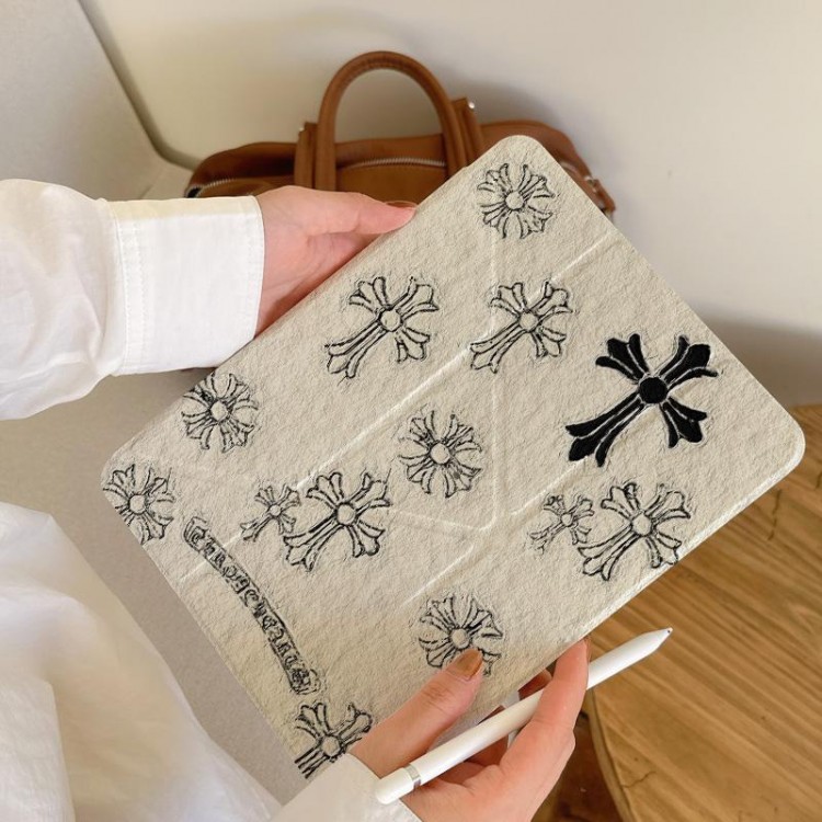 クロムハーツ Chrome Heartsブランド アイパッド11/10/9/8カバー 耐衝撃ipad pro12.9インチカバーブランド男女愛用ハイブランド アイパッド11 10th 2025ケース激安アイパッド ポロ12.9/11インチケースカバー多機能性