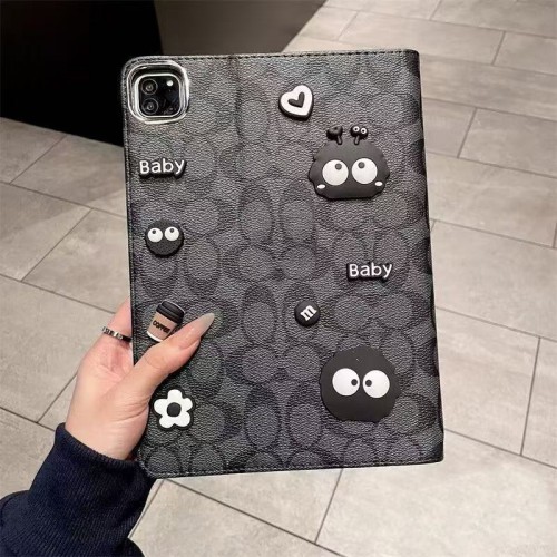 Coach コーチブランド アイパッド11/10/9/8カバー 耐衝撃ipad pro12.9インチカバーブランド男女愛用おしゃれ iPad AIR7/5 6/mini6 7手帳型ケース 全面カバーアイパッド ポロ12.9/11インチケースカバー多機能性
