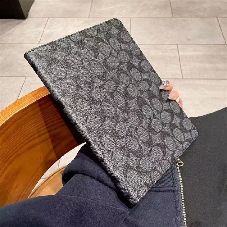 Coach コーチブランド アイパッド11/10/9/8カバー 耐衝撃ipad pro12.9インチカバーブランド男女愛用おしゃれ iPad AIR7/5 6/mini6 7手帳型ケース 全面カバーアイパッド ポロ12.9/11インチケースカバー多機能性
