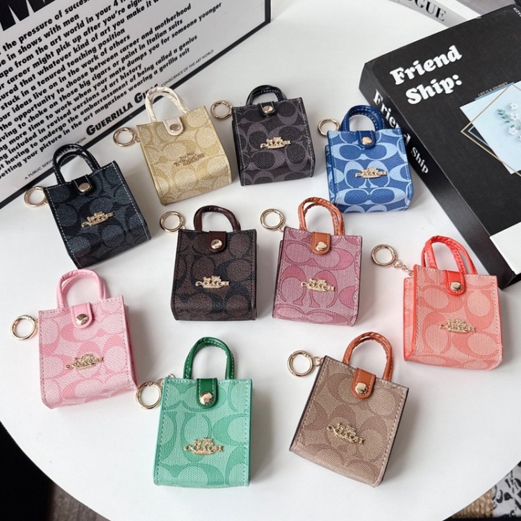 Coach コーチairpods 4 pro3 pro2 3カバー 軽量 紛失防止スニーカー形のairpods 4 pro2 pro3ケース ブランド 人気ブランドairpods 4 3/プロ2/ プロ3カバーパロディブランド若者オシャレエアーポッズ4 3 pro2/proケース耐衝撃
