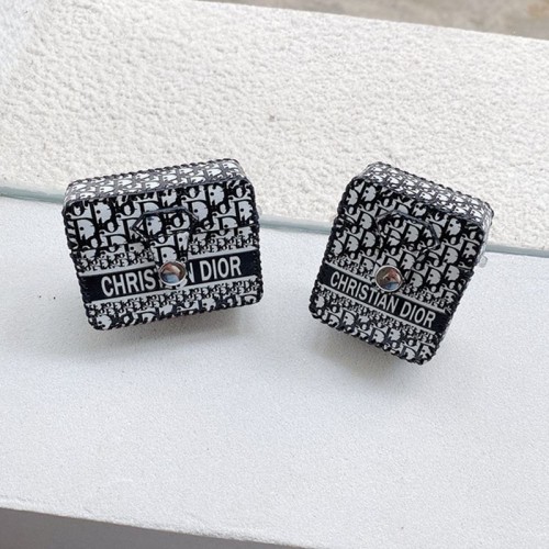 Dior ディオールairpods 4 pro2 3カバー 軽量 紛失防止AirPods 3 4ブランドケース 携帯便利 ファッションブランドairpods 4 3/プロ2カバーパロディブランド若者オシャレ Dior エアーポッズ4 3 pro2/proケース耐衝撃 Dior ディオールairpods 4 pro2 3カバー 軽量 紛失防止AirPods 3 4ブランドケース 携帯便利 ファッションブランドairpods 4 3/プロ2カバーパロディブランド若者オシャレ Dior エアーポッズ4 3 pro2/proケース耐衝撃