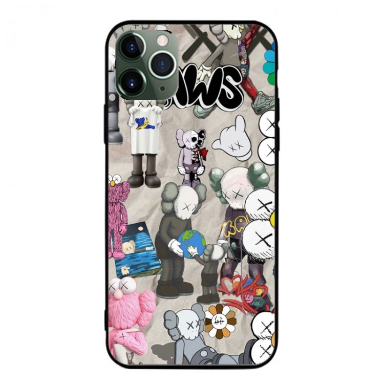 Kaws カウズGalaxy s26 s25 plus s24 s25ultra iphone 17pro max 16plus 15 proケース 男女革製ブランドアクオス sense10 R11 R10 R9/R8 PRO R7/R6ケースアクオス/XPERIA/GALAXY/IPHONE全機種対応AQUOS R9 R10 SENSE10 ケース