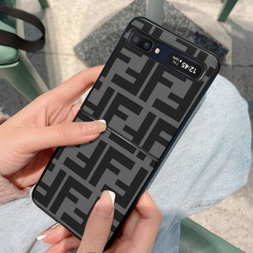 ブランド フェンディ GALAXY Z FLIP3携帯カバー 高品質 FENDI ギャラクシー Z FOLD3ケース 韓国スタイル galaxy z flip/Fold2カバー 耐久性 人気 ビジネス 男性 レディース