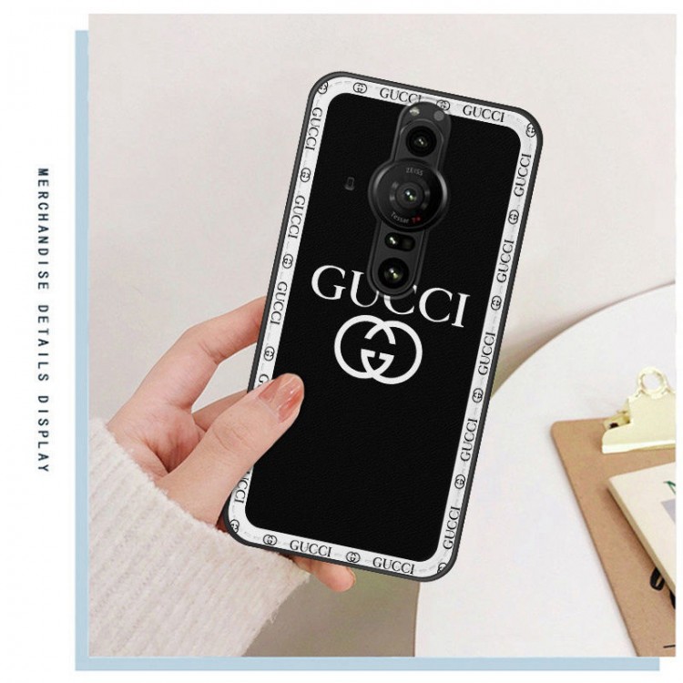 ペア揃い gucci アイフォン15 14pro/13mini/13pro max/12ケースブランド 大人気 おしゃれ グッチ google pixel 8a 8 pro galaxy s24 s23/s22ultra/s22+/s21u/A54/note20携帯カバー レンズ保護 キズ防止 エクスペリア 1v/5iV/10vケース 高品質 フィット 