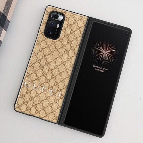 ブランド グッチ Galaxy Z FOLD4スマホケース 定番モノグラム柄 Gucci ギャラクシー Z Fold3携帯カバー 耐衝撃 オシャレ Samsung z fold3/2ケース GG ファッション 放熱性よい 滑り止め 男女