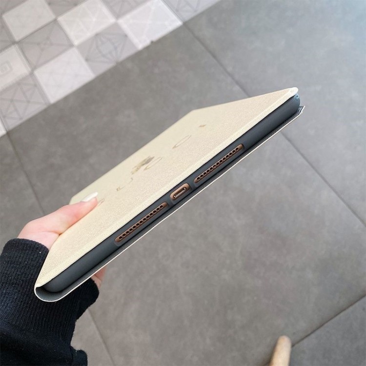 Gucci グッチブランド アイパッド10/9/8カバー 耐衝撃ハイブランド iPad AIR 5 6 2023世代ケース手帳型 ケース全面保護 ブランド アイパッド ポロ12.9/11インチソフトケース 耐用性 オシャレおしゃれ iPad AIR5 6/mini6 7手帳型ケース 全面カバー