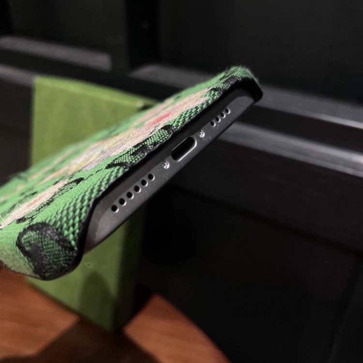 Gucci グッチブランドiPhone16  17 plus 15 16pro max 16eケースメンズ芸能人愛用するブランドGucci アイフォン17 16 pro15 16 proケースカバー Gucci アップル17+ 16e 15 pro max 16 plusケース全機種対応パロディ