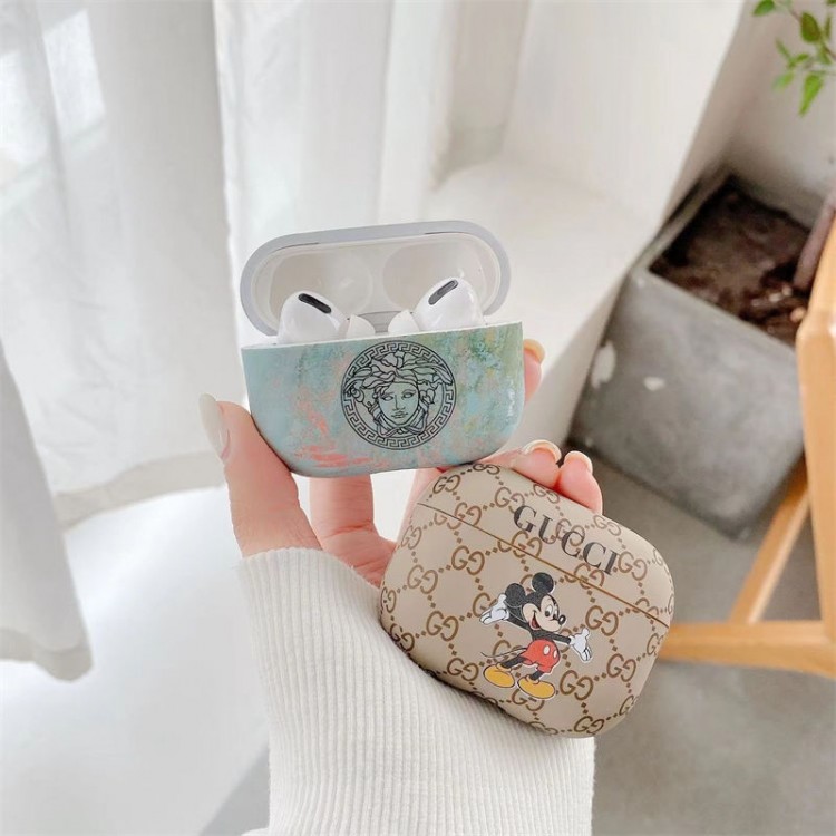 Gucci グッチブランドエアーポッズ プロ3 pro2 4 3 2 max保護ケースairpods 4 pro3 pro2 3カバー 軽量 紛失防止スニーカー形のairpods 4 pro2 pro3ケース ブランド 人気ブランド若者オシャレエアーポッズ4 3 pro2/proケース耐衝撃