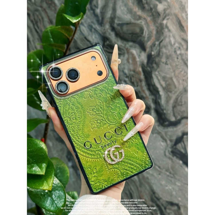 Gucci グッチブランドiPhone 18pro air 16 17 pro 15 16pro max ケースメンズアイフォン16 18 pro max 17 AIR 15 14 16 plus 18ハイブランドケース芸能人愛用するブランドアイフォン18pro max 17 16 pro15 16 pro maxケースカバー