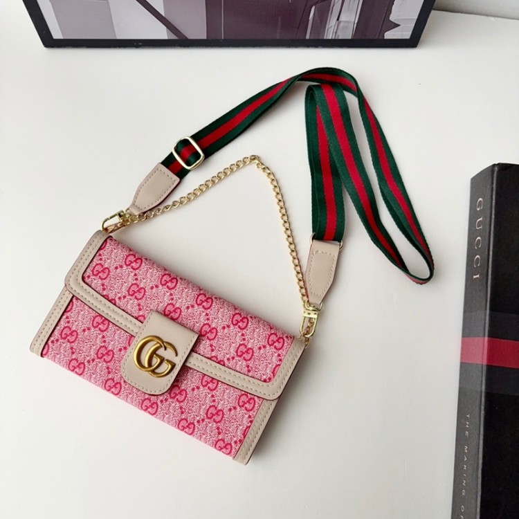 Gucci グッチブランドGalaxy s26 s23 plus s24 s25ultraカバーケース 薄型 ファッションgalaxy s26 s24 s25 ultra plusケースハイブランドブランドパロディSamsung s26/ s23/s25+/s24ultraケース 人気 キズ防止ブランド軽量サムスンs26 s24 s23/s24+/s23ultra iphone 18pro max 17pro 17e 14 15 16e 17 airスマホカバー