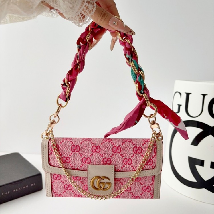 Gucci グッチギャラクシーs26 plus s25 s24 ultraスマホケースレディースブランドGalaxy s26 s23 plus s24 s25ultraカバーケース 薄型 ファッションgalaxy s26 s24 s25 ultra plusケースハイブランドブランド軽量サムスンs26 s24 s23/s24+/s23ultra iphone 18pro max 17pro 17e 14 15 16e 17 airスマホカバー