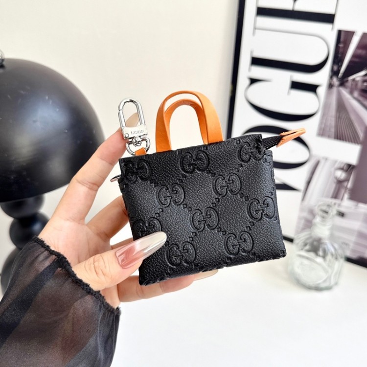 Gucci グッチブランドエアーポッズ 5 ultra max プロ3 pro2 4 3 2 max保護ケースかわいいエアーポッズ 5 ultra max/プロ3/4/3/2/1カバー個性スニーカー形のairpods 5 4 pro2 pro3ケース ブランド 人気メンズ向けAirPods 5 ultra max/Pro3/4/3/2/1ケースブランドかっこいい