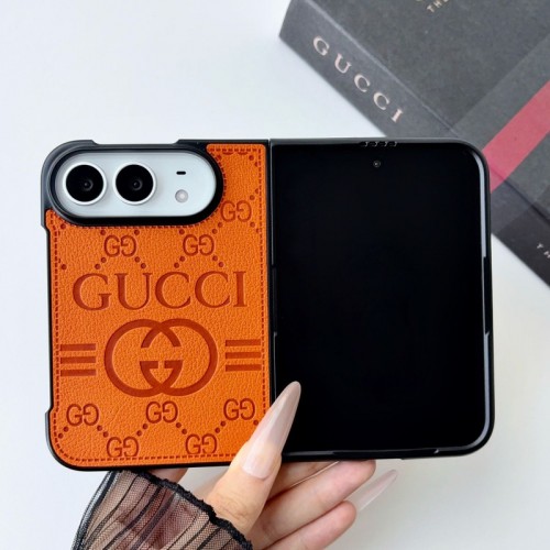 Gucci グッチアイフォン Duo 折りたたみブランドケースメンズ高級感galaxy z fold 8 ultra 7 6 5 ケースハイブランド大人っぽい ギャラクシーz flip8 7 4 5 6ブランドスマホカバーブランド落下保護 iPhone Duo 折りたたみ携帯カバーレディース