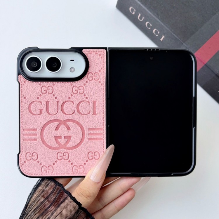 Gucci グッチアイフォン Duo 折りたたみブランドケースメンズ高級感galaxy z fold 8 ultra 7 6 5 ケースハイブランド大人っぽい ギャラクシーz flip8 7 4 5 6ブランドスマホカバーブランド落下保護 iPhone Duo 折りたたみ携帯カバーレディース